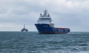 Güclü küləklə bağlı gəmilərə xəbərdarlıq edildi