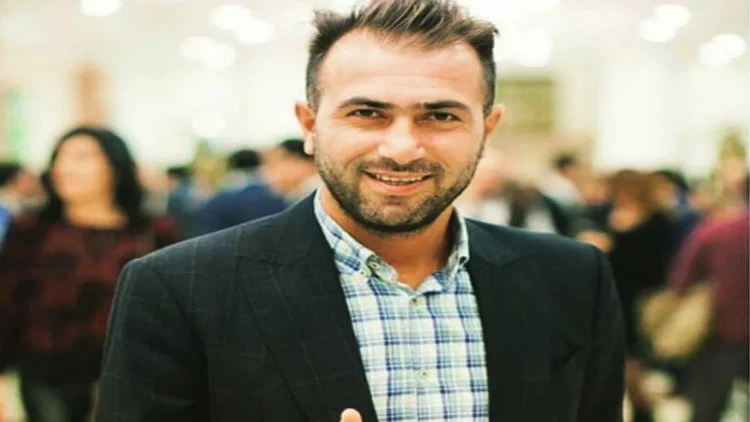 Azərbaycanlı müğənninin avtomobili yandı