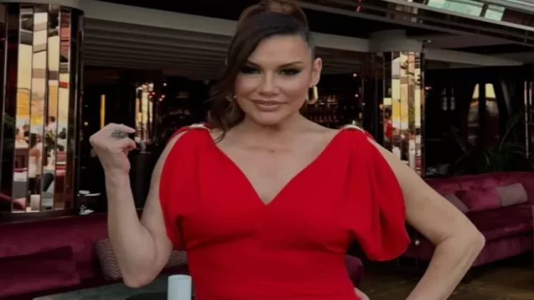 Tanınmış müğənni virusa yoluxdu - FOTO