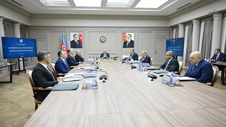 Əli Əsədov nazirlərə tapşırıqlar verdi - FOTO