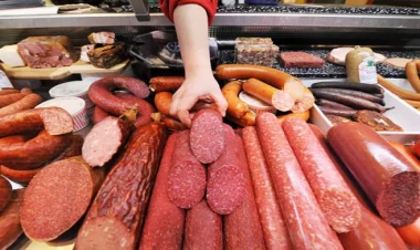 Kolbasa və sosiskalar xərçəng yaradır