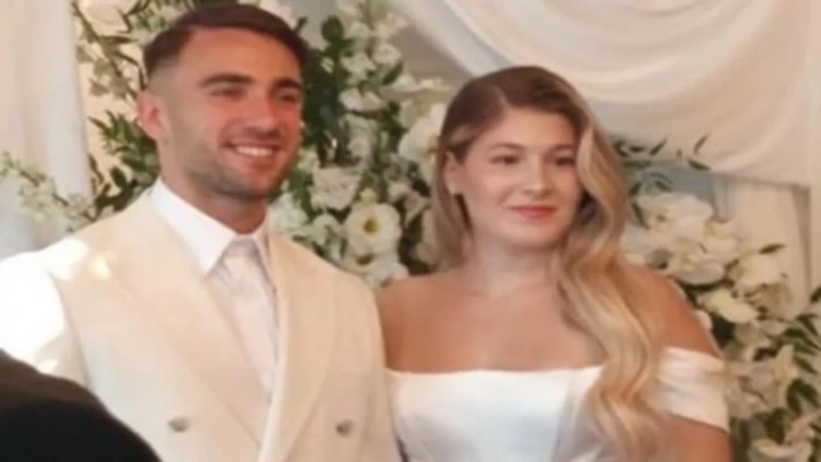 Yunus Akgün nişanlandı - FOTO