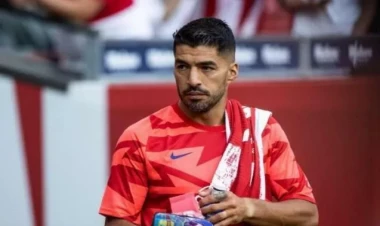 Rəqibə tüpürən Suaresin cəzası bəlli oldu