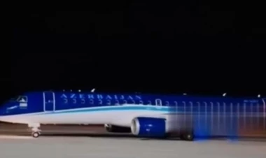 AZAL-ın təyyarəsi illər sonra ilk dəfə Təbrizə eniş etdi - VİDEO