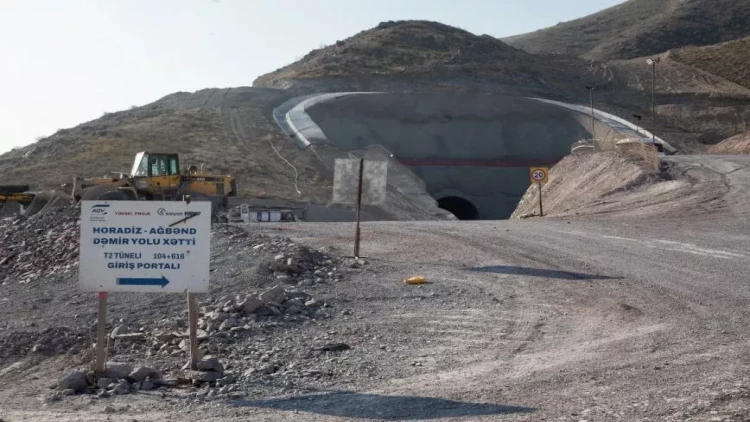 Horadiz–Ağbənd dəmir yolunun tikintisi gələn il başa çatdırılacaq - FOTO