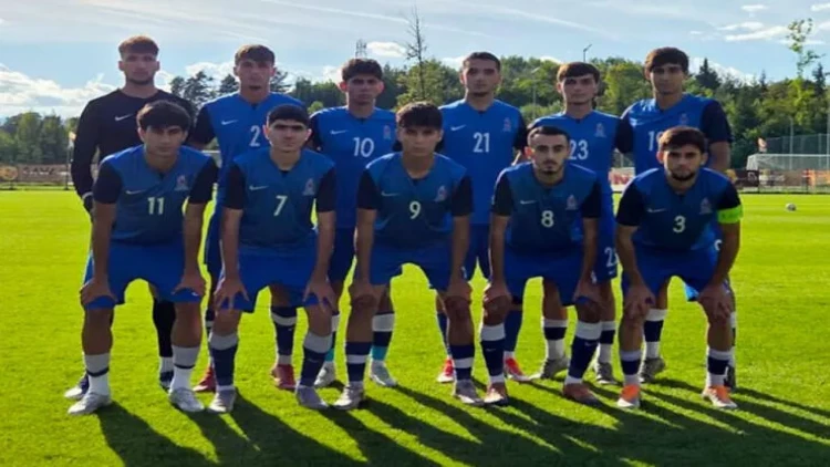 Futbol millimiz İslandiyaya qalib gəldi