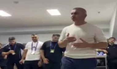 Qurban Qurbanovdan yetirmələrinə səmimi təbrik! - VİDEO