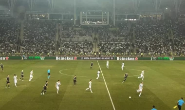 Azarkeşlər tarixi uğuru belə qeyd edir - VİDEO