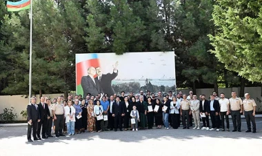 Məhərrəmlə Siracın medalları ailələrinə təqdim edildi