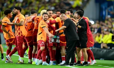 “Qalatasaray” səfərdə rəqibini darmadağın etdi