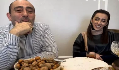 Bu dəfə əri üçün qarşısında diz çökərək MAHNI OXUDU - VİDEO