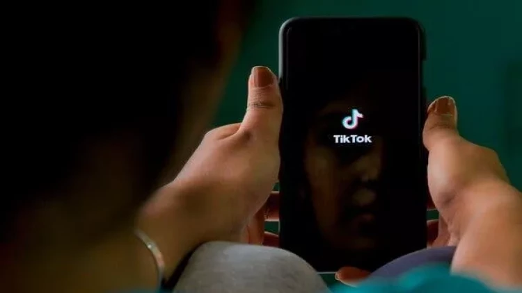 Bu qadın “Tiktok”da vətəndaşları aldadırmış - DİN FOTOsunu yaydı