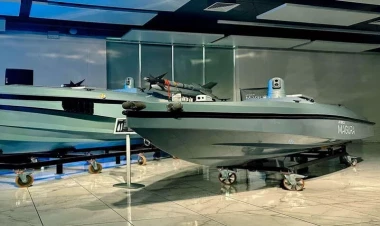 Beş elit rusiyalı dalğıc QUR-un dəniz dronunu sudan çıxarmağa çalışdı və…