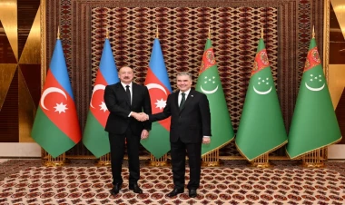 Prezident İlham Əliyevin Türkmənistan Xalq Məsləhətinin sədri ilə təkbətək görüşü olub - VİDEO - FOTO