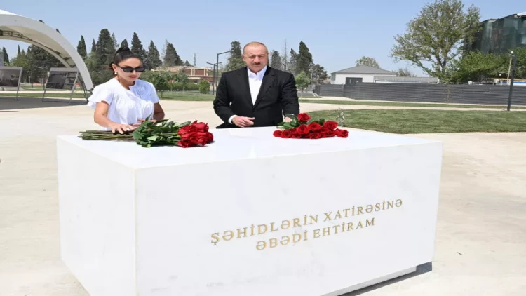 İlham Əliyev və Mehriban Əliyeva Gәncә Memorial Kompleksində görülən işlərlə tanış olublar - VİDEO - FOTO