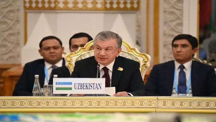 Şavkat Mirziyoyev İlham Əliyevin Cənubi Qafqaz və Mərkəzi Asiya arasında əlaqələrin möhkəmləndirilməsində verdiyi töhfəni yüksək qiymətləndirib