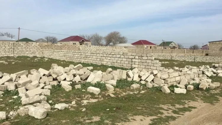 Paytaxtda torpaq bazarı alovlanır - Ən bahalı rayonlar - CƏDVƏL