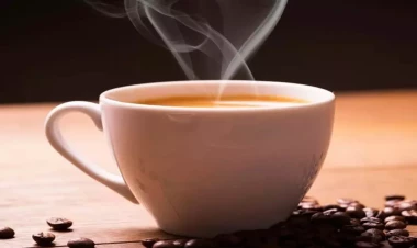 Qəhvəni günün bu saatında için - insanı xoşbəxt edir, ruh halını yaxşılaşdırır