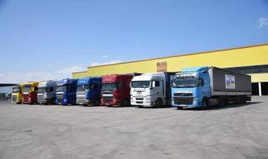 Azərbaycandan Ukraynaya elektrik avadanlıqlarından ibarət növbəti humanitar yardım yola salınıb - FOTOlar