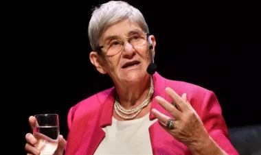 Canan Karataydan xəbərdarlıq: Qabığı ilə yeməyin!