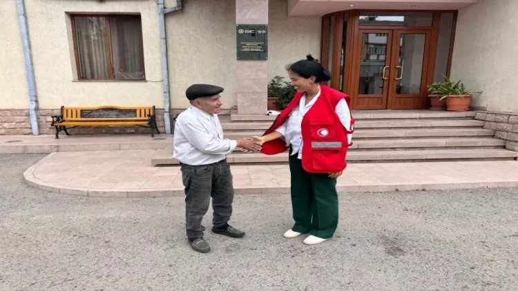 Xankəndidə qalan erməniəsilli sakinlərə baş çəkilib - FOTO