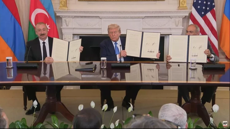 Üçtərəfli görüş baş tutdu - VİDEO