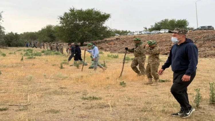 Qazaxıstanda hərbi helikopter itkin düşdü - 11 gündür tapılmır - FOTO