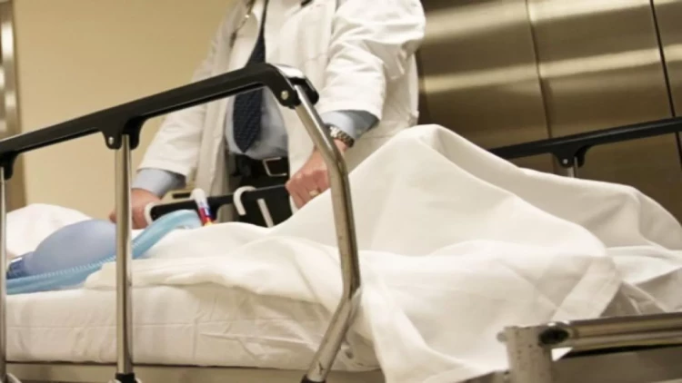 Qəzaya düşən yeniyetmə xəstəxanada öldü