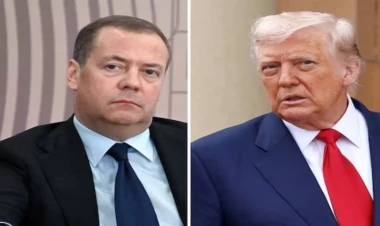 ABŞ Rusiya yaxınlığında iki atom sualtı qayığını yerləşdirdi