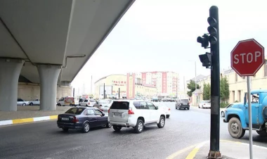 Masazırda yol çöküb - FOTO