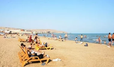 Pirşağı çimərliyində təhlükəli anlar - istirahətə gələnlər qorxuya düşdü - VİDEO