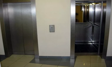 Bakıda lift faciəsi - Ölən var