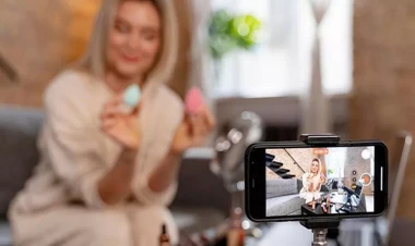 Reklama görə 4 blogerdən şikayət edildi