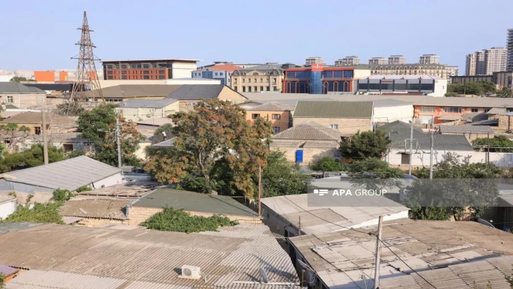 Bakıda dəmiryol mühafizə zonasında qanunsuz tikililərlə bağlı cinayət işi açılıb