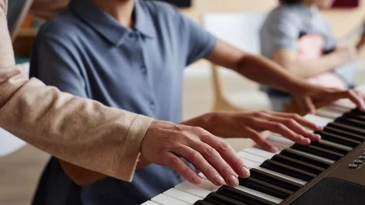 Attestasiyadan kəsilən musiqi müəllimləri yenidən İŞLƏYƏ BİLƏCƏK