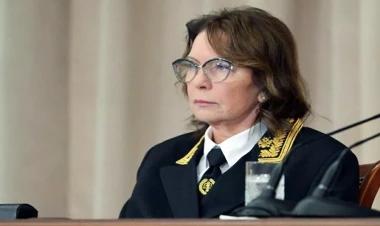 Rusiya Ali Məhkəməsinin sədri vəfat etdi