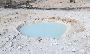 Geoloqlar gözlənilmədən qəribə mavi hovuz tapdı: Onun özəlliyi nədədir?