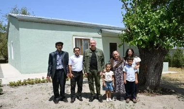 İlham Əliyevin Xocalı sakininin evində səmimi söhbəti - VİDEO