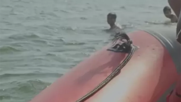 Batma təhlükəsi ilə üzləşən yeniyetmələr belə xilas edildi - VİDEO