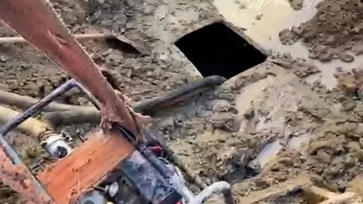 5 gündür su olmayan ərazidə daha bir qəza oldu - FOTO