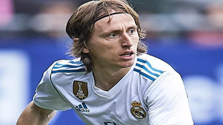 Modriç “Real”da davamçısının adını AÇIQLADI