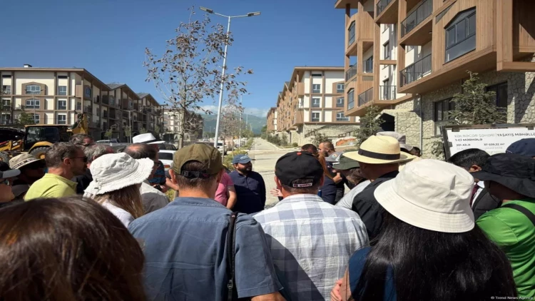 Xarici səyyahlar Kəlbəcərdə! - FOTO