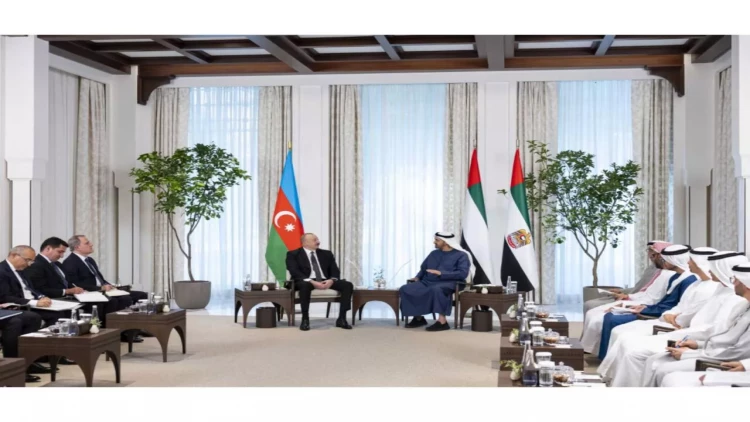 İlham Əliyevin Əbu-Dabidə BƏƏ Prezidenti ilə görüşü olub - VİDEO - FOTO