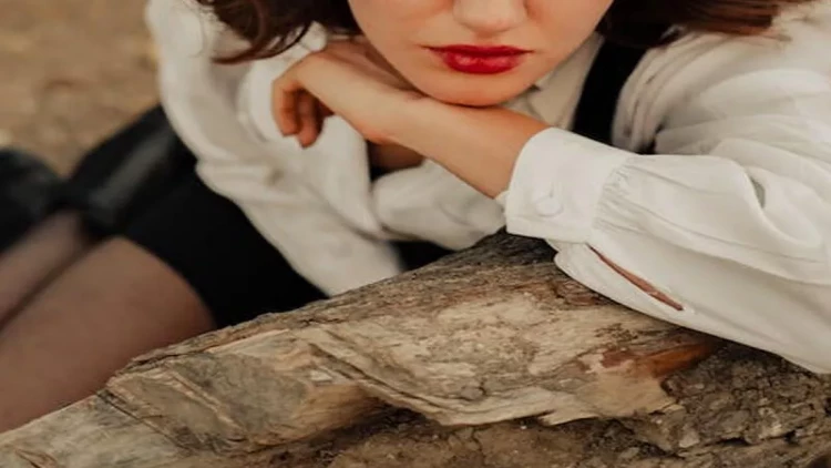 Polis bu qadının yerini deyənə 1 milyon verəcək