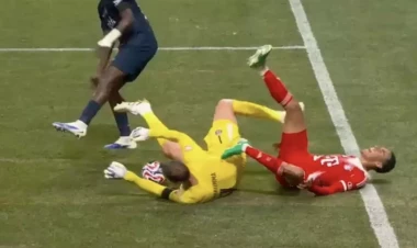 “Bavariya”nın futbolçusu Camal Musialanın ayağı sındı - FOTO