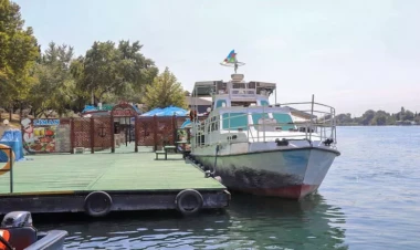 Kür çayında katerlər toqquşdu -  yaralılar var - yenilənib