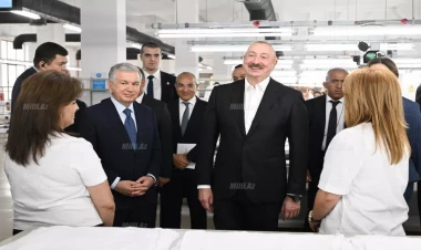 İlham Əliyev və Şavkat Mirziyoyev Xankəndidə sakinlərlə səmimi söhbət ediblər - VİDEO