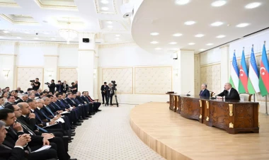 İlham Əliyev və Şavkat Mirziyoyev mətbuata bəyanatlarla çıxış ediblər - VİDEO - FOTO