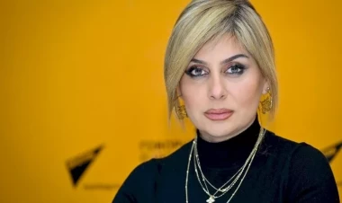 Şəbnəm və Vəfaya görə Əməkdar artist Rövşanə ilə 