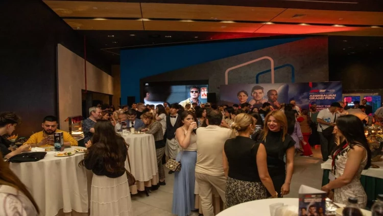 Azərbaycanda “Formula 1” filminin qapalı nümayişi baş tutub - VİDEO - FOTO